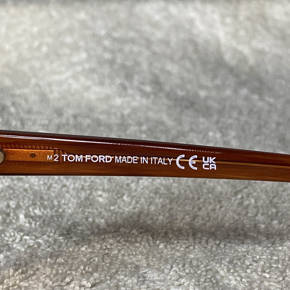 NEW IN BOX Tom Ford Hanley 57mm Photochromic Butterfly Sunglasses [In Box] - Picture 11 of 14